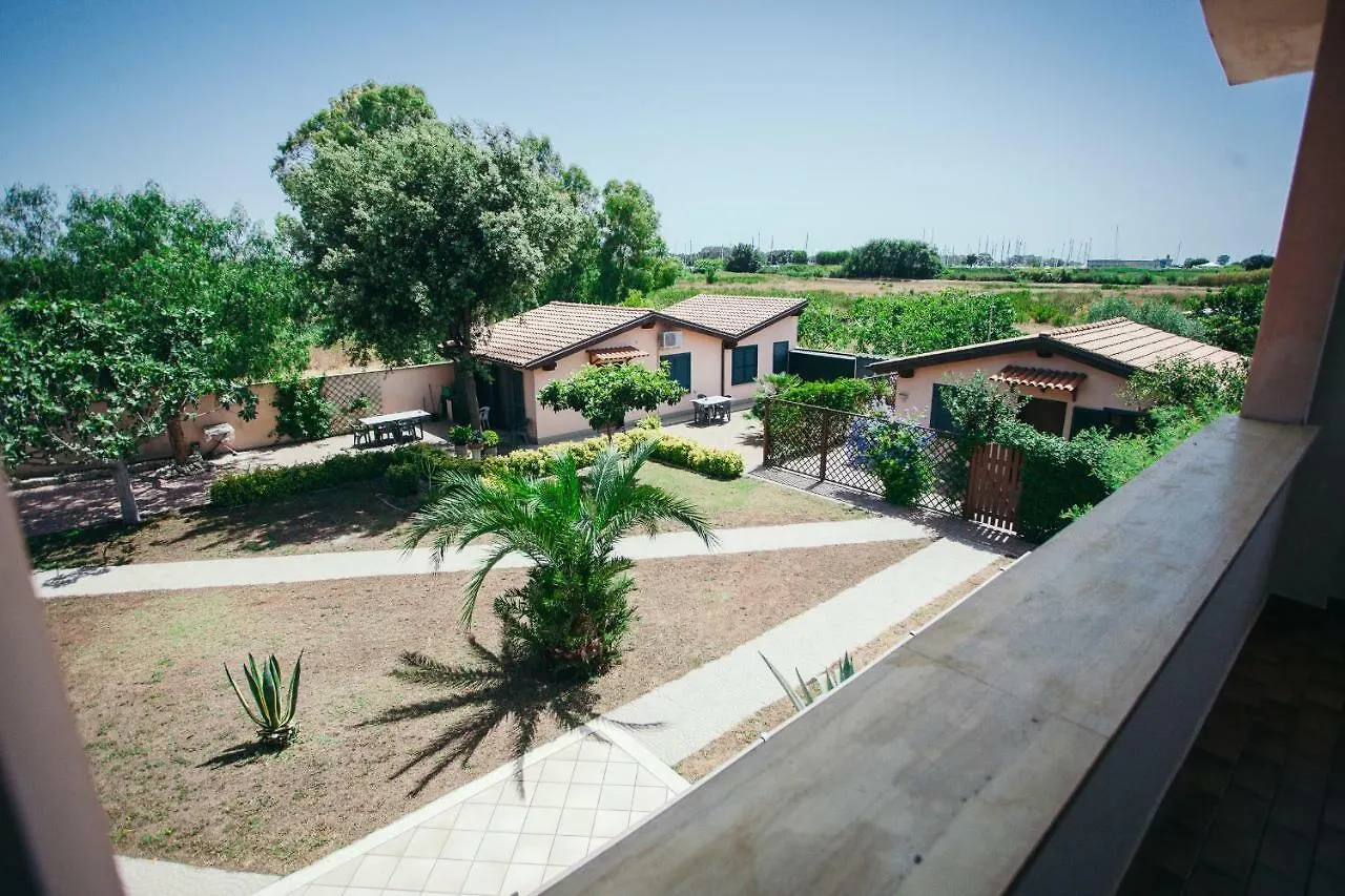 Appartamento Domus Leonardo-Private Free Parking Fiumicino