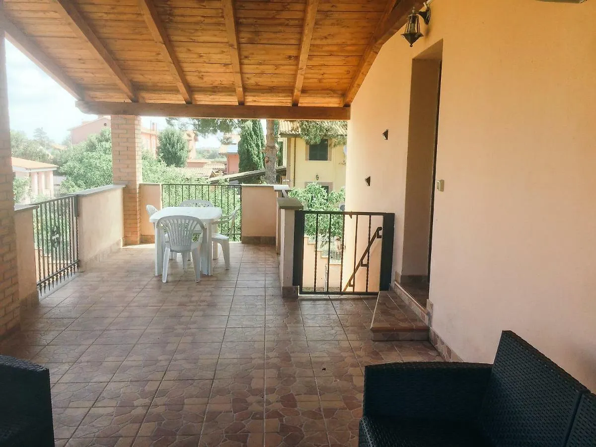 Appartamento Domus Leonardo-Private Free Parking Fiumicino